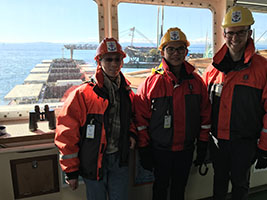 Vancouver seminarians reach out to seafarers